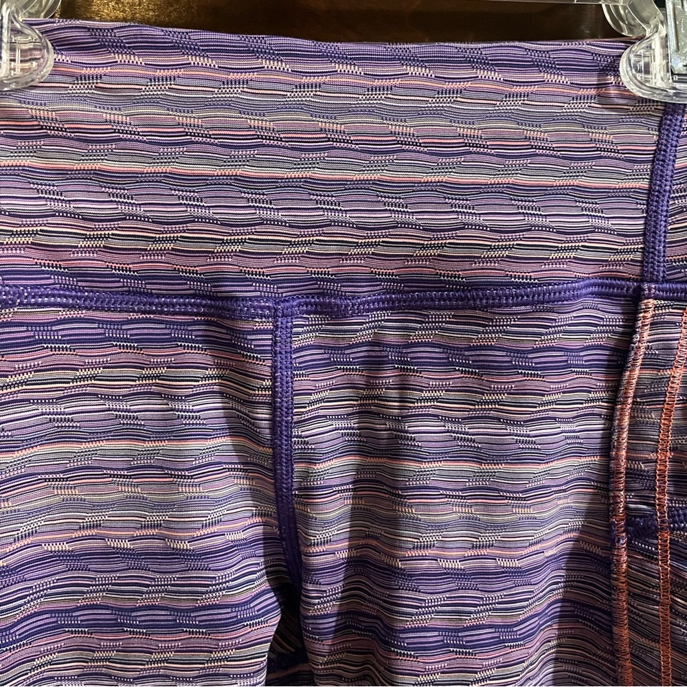 Lululemon Cropped Purple Striped Leggings Athletic - Picture 7 of 12